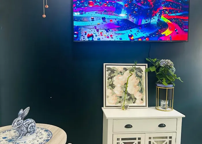 Fancy Studio Private Entrance